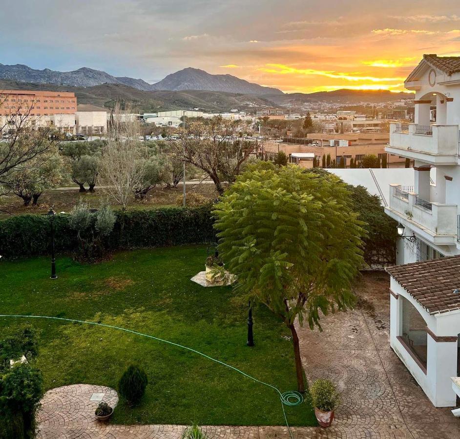 Los Dolmenes Hotell Antequera Exteriör bild