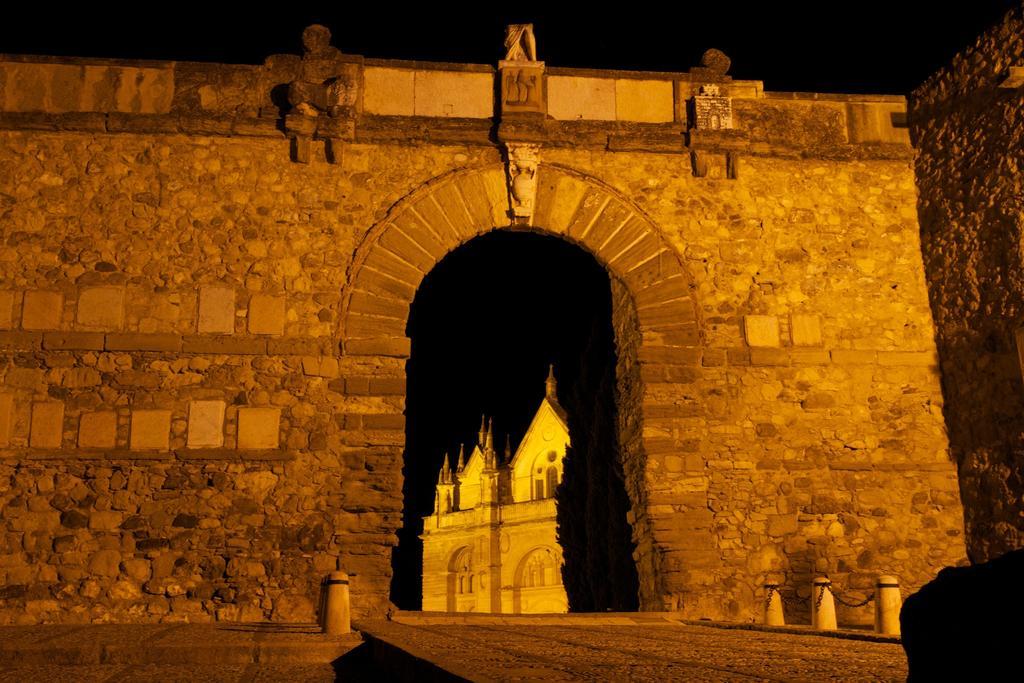 Los Dolmenes Hotell Antequera Exteriör bild